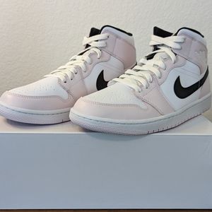 AUTHENTIC Air Jordan 1 Mid - Barely Rose W 11.5/M10